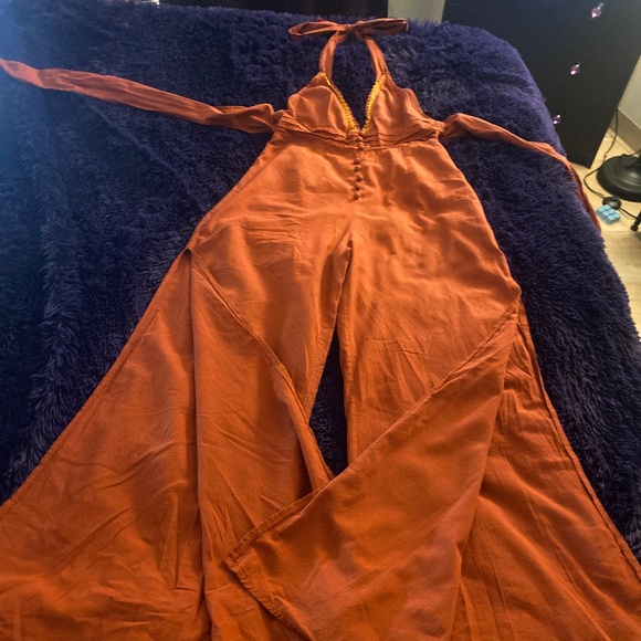 Pants - Clothing